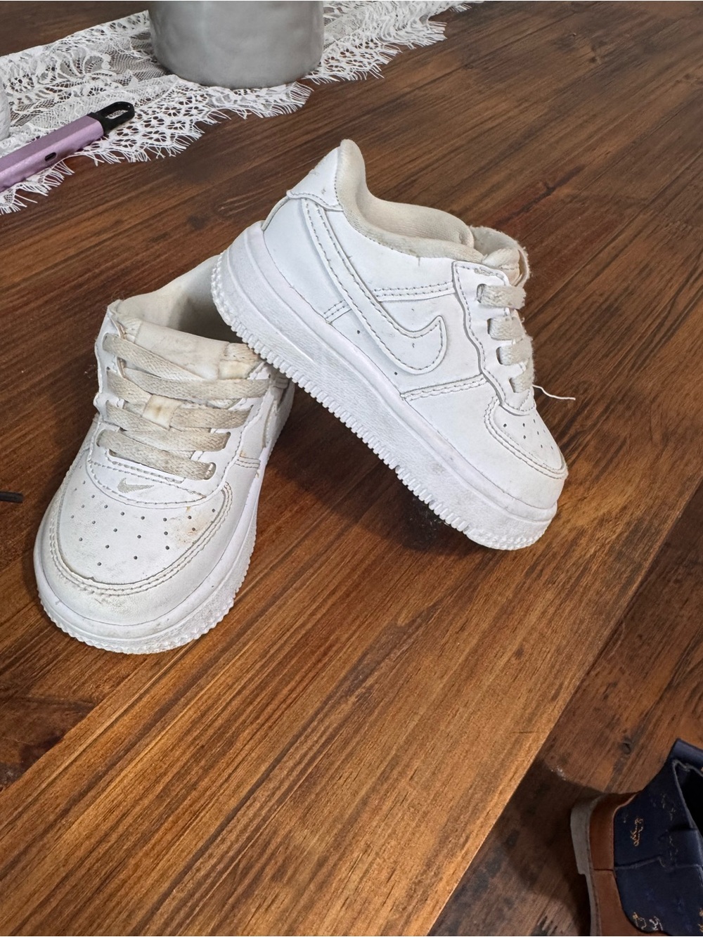 Nike White Kids Sneakers with Subtle Cream Accents